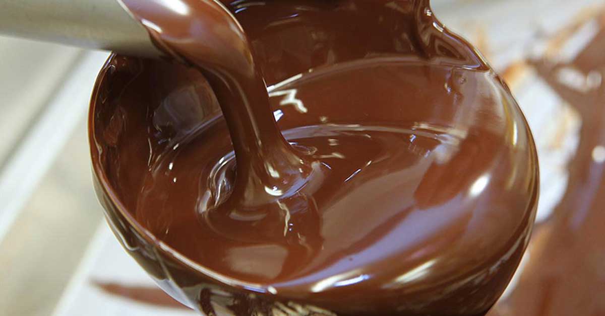 Mengolah Kurma Menjadi Cokelat Isi Kacang
