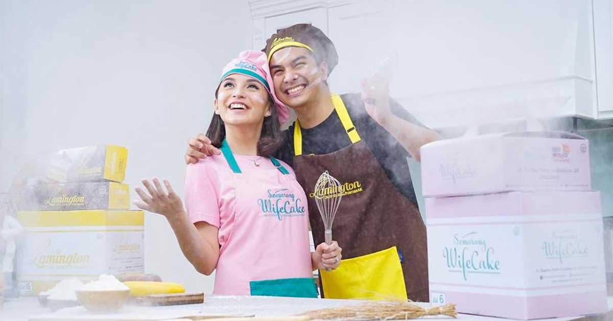 Chelsea Olivia Dengan Oleh Oleh Semarang Wife Cake