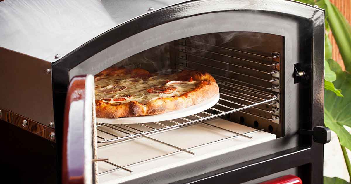 Bikin Pizza Panggang Dengan Oven Aluminium